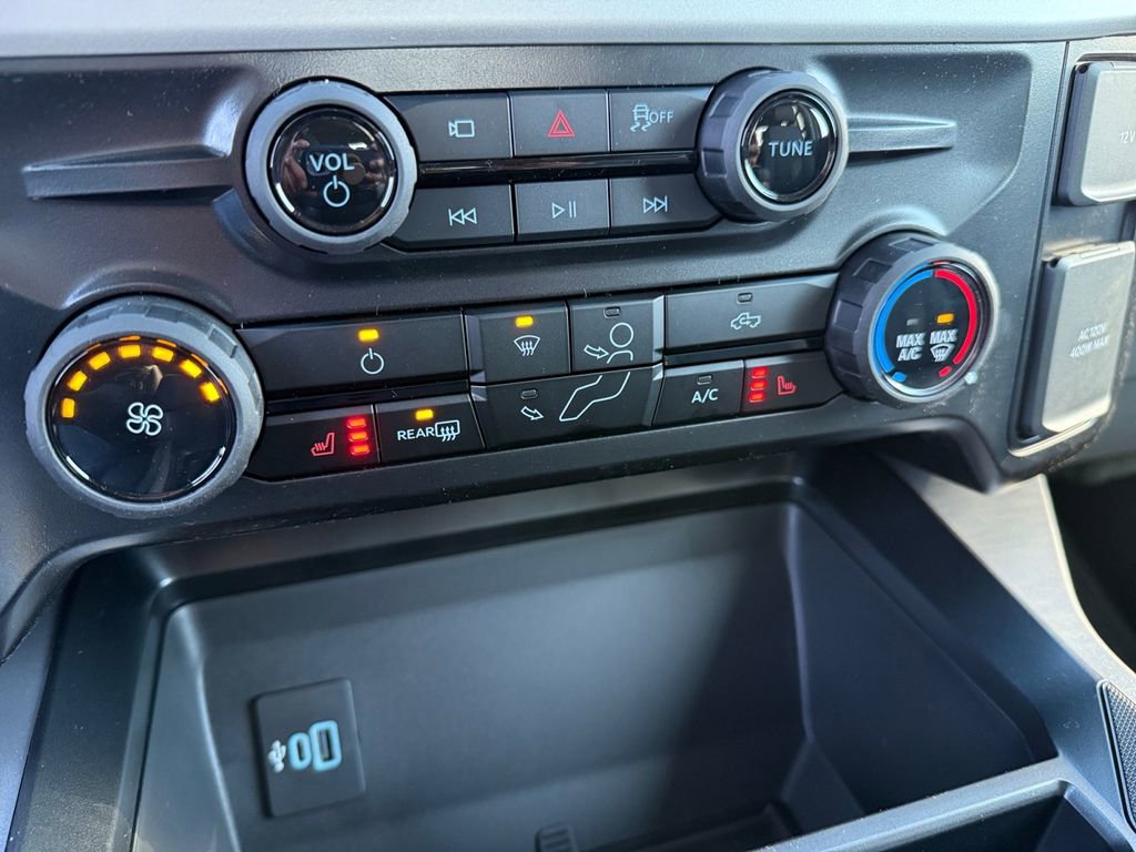 New 2026 Ford F250 XLT w/ XLT Premium Package image 16