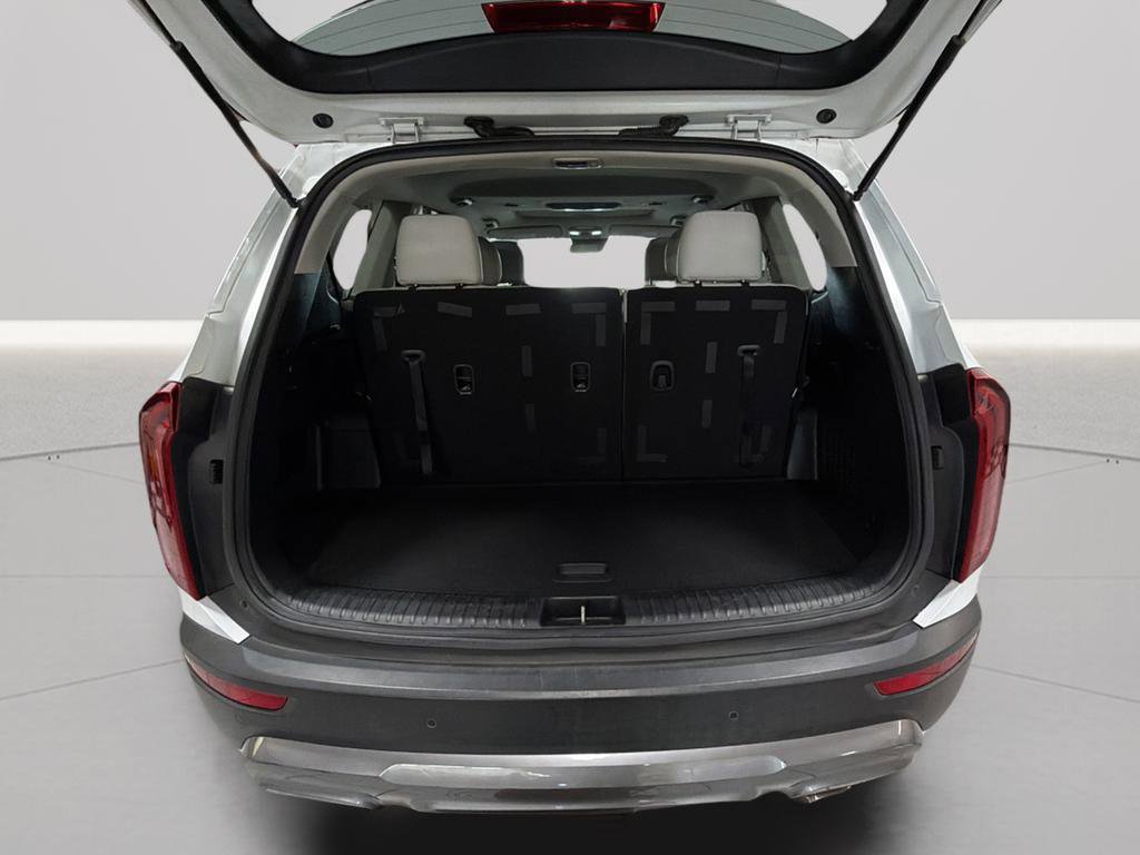 Used 2022 Kia Telluride S image 16