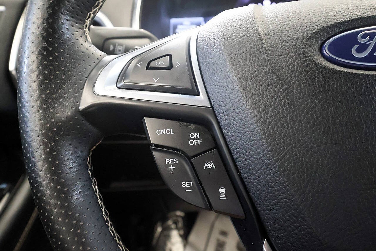 Used 2020 Ford Edge ST w/ Equipment Group 401A AWD/4WD image 27
