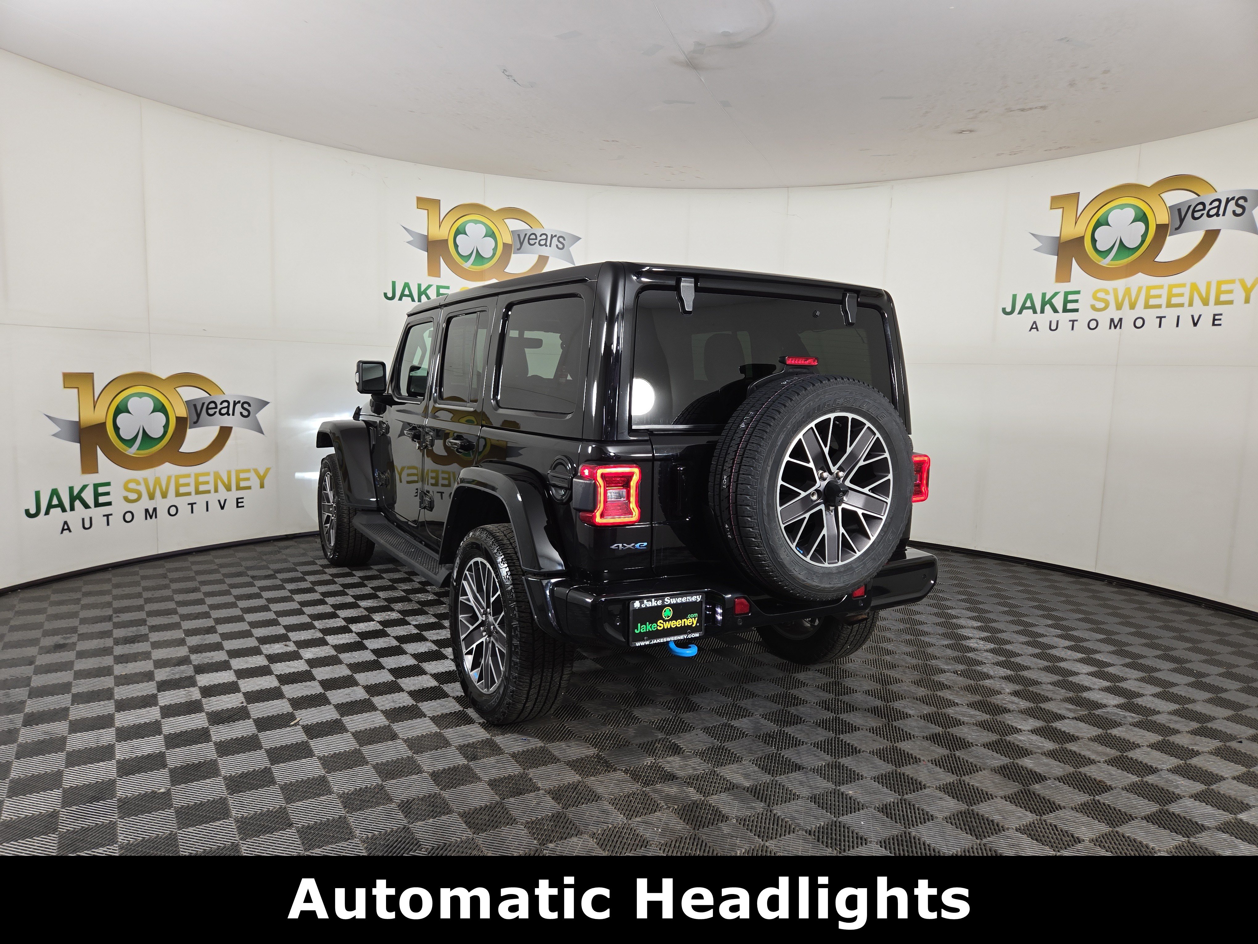 Certified 2023 Jeep Wrangler Unlimited Sahara AWD/4WD image 7