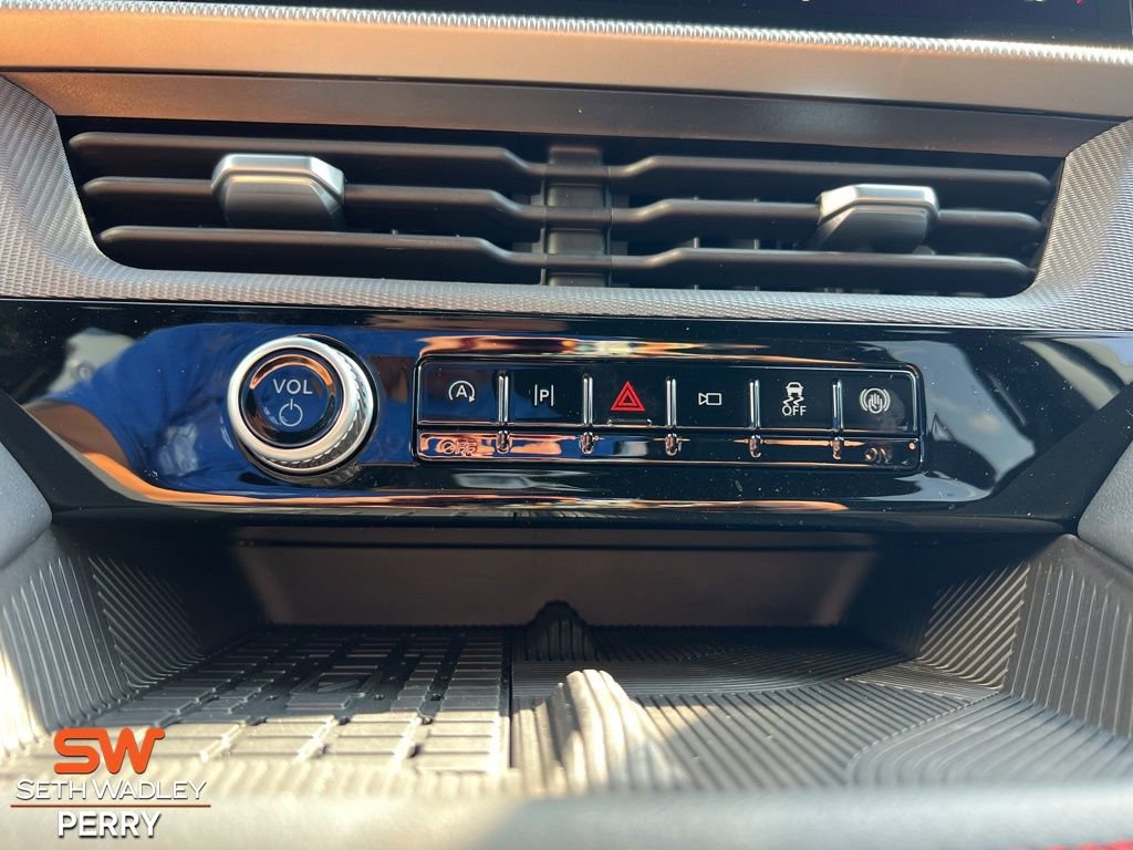 New 2025 Ford Explorer ST image 4