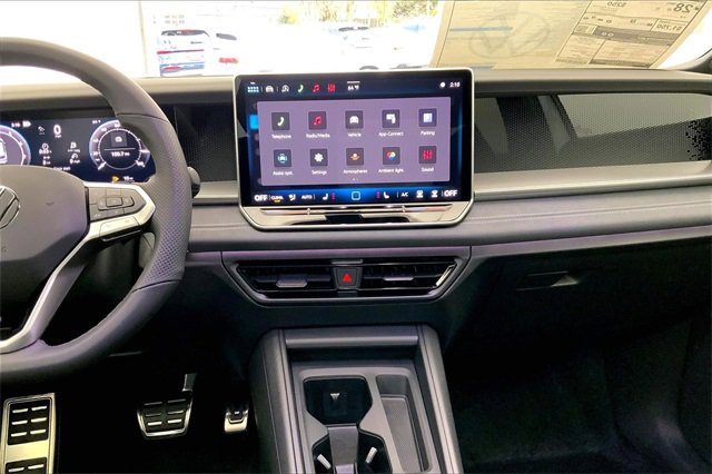 New 2026 Volkswagen Tiguan SE R-Line image 8