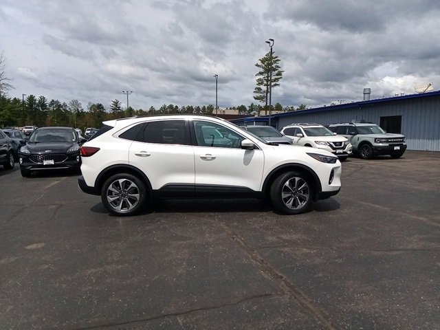 Certified 2023 Ford Escape Platinum image 17