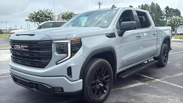 Used 2024 GMC Sierra 1500 Elevation AWD/4WD image 3
