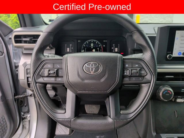 Certified 2025 Toyota Tacoma SR5 AWD/4WD image 15