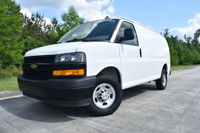 Used 2024 Chevrolet Express 2500 RWD image 5