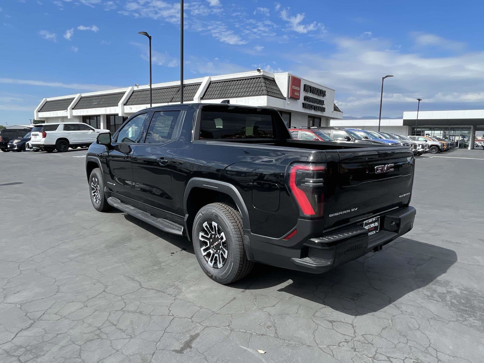 New 2026 GMC Sierra EV Elevation image 7