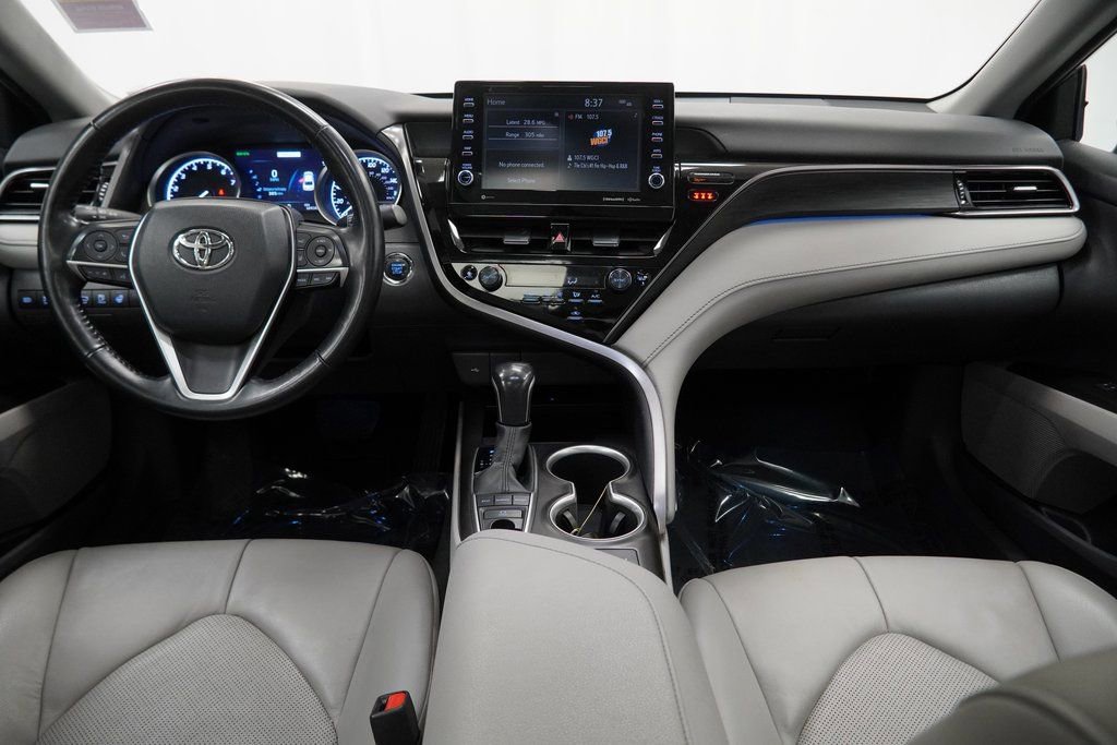 Used 2023 Toyota Camry XLE w/ Cold Weather Package image 25