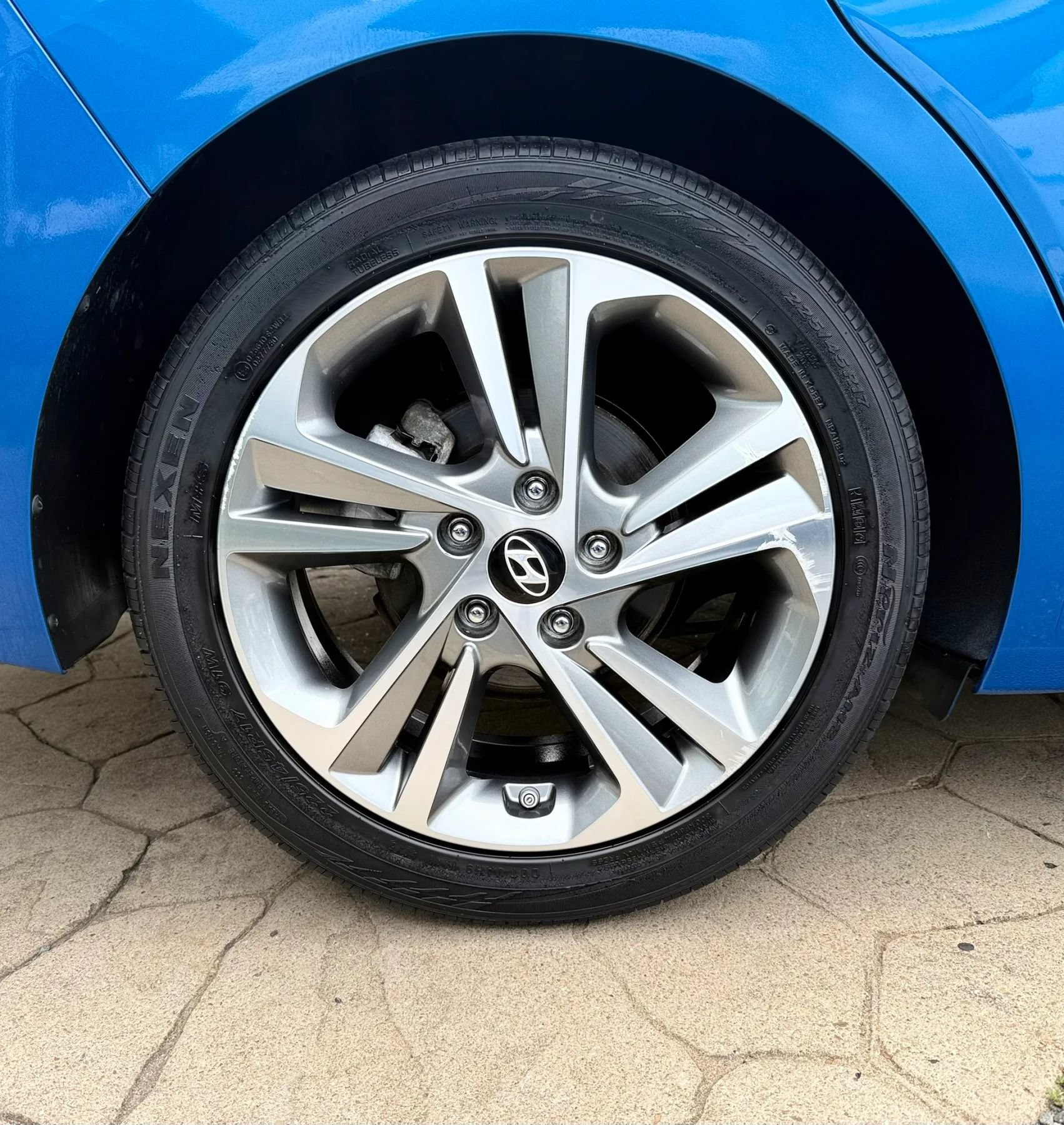 Used 2017 Hyundai Elantra Limited w/ Limited Ultimate Package 05 FWD image 44
