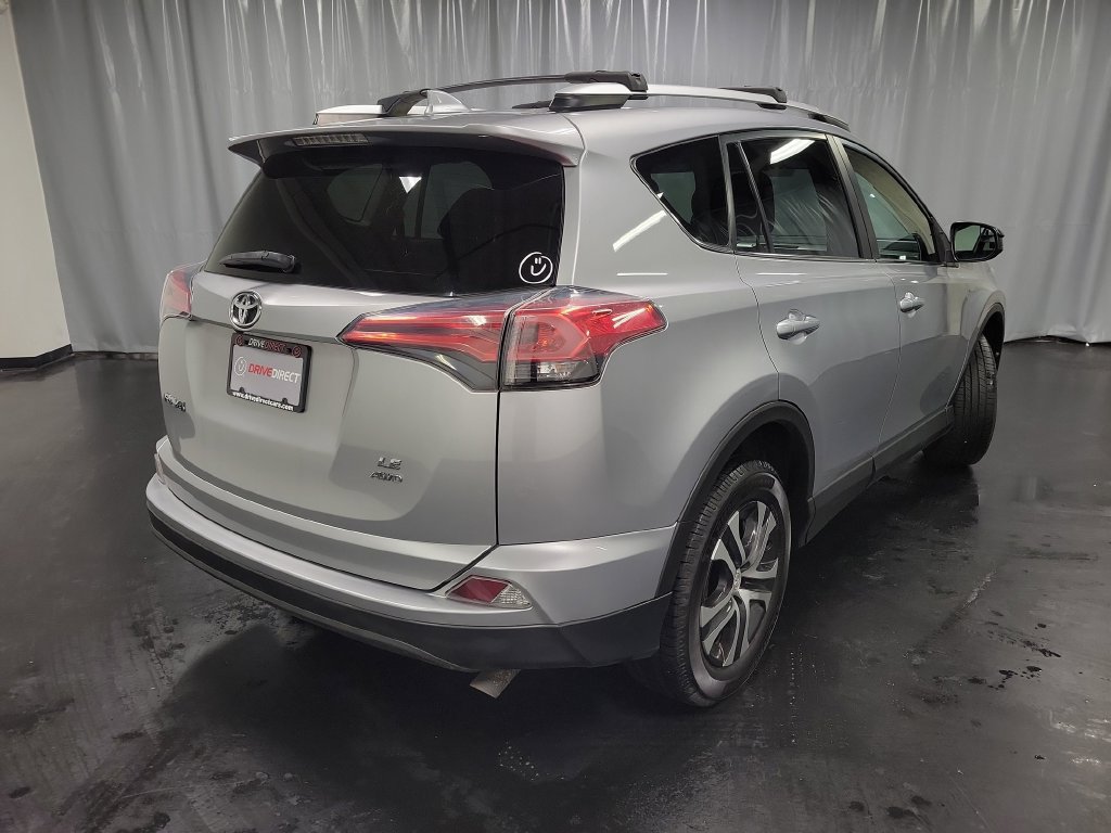 Used 2016 Toyota RAV4 LE AWD/4WD image 8
