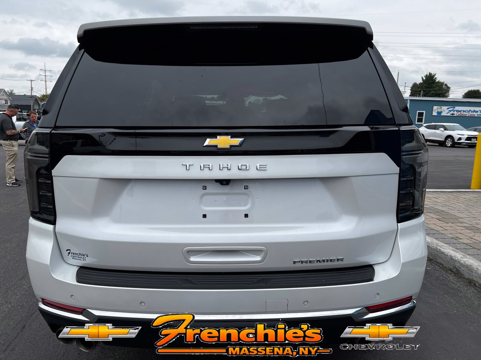 Used 2025 Chevrolet Tahoe Premier w/ Sun And Tow Package AWD/4WD image 4