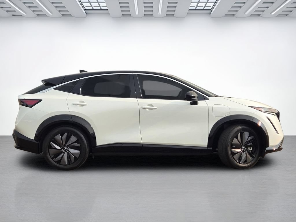 Certified 2024 Nissan Ariya FWD image 3
