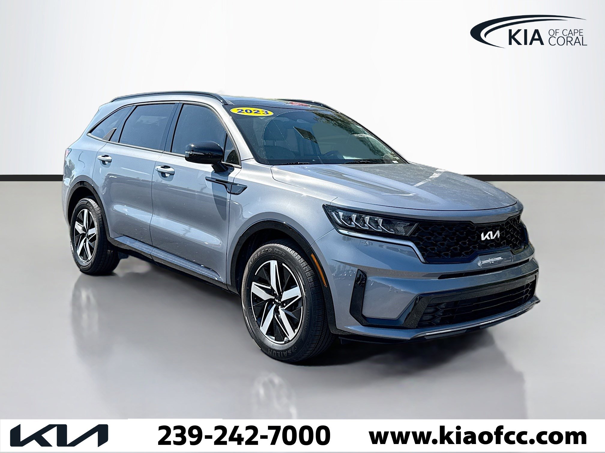 Used 2023 Kia Sorento S w/ Panoramic Sunroof Package image 1