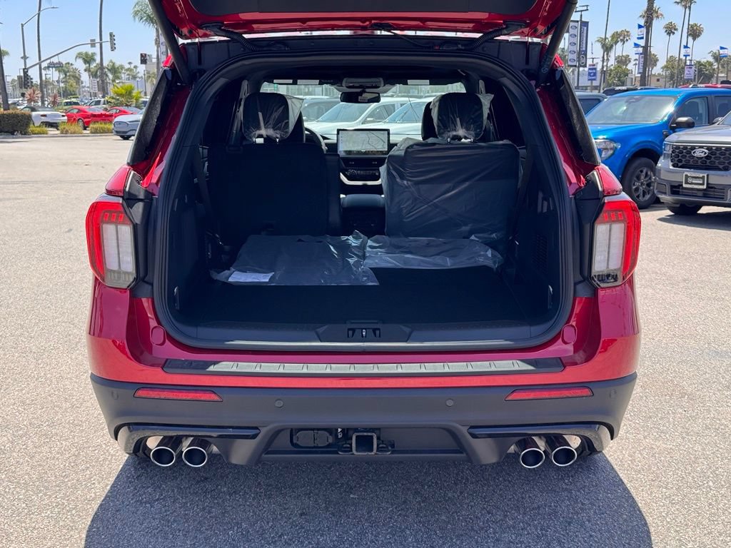 New 2026 Ford Explorer ST w/ Sun And Sound Package AWD/4WD image 13