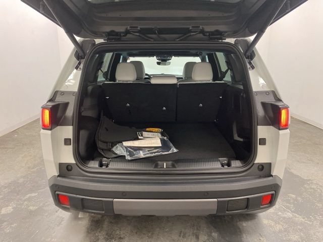 Used 2026 Jeep Cherokee Limited AWD/4WD image 28
