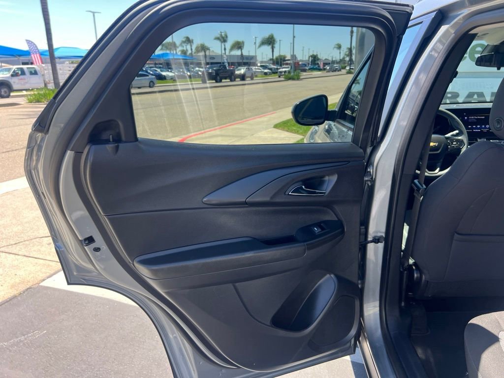 Used 2025 Chevrolet TrailBlazer LT AWD/4WD image 26