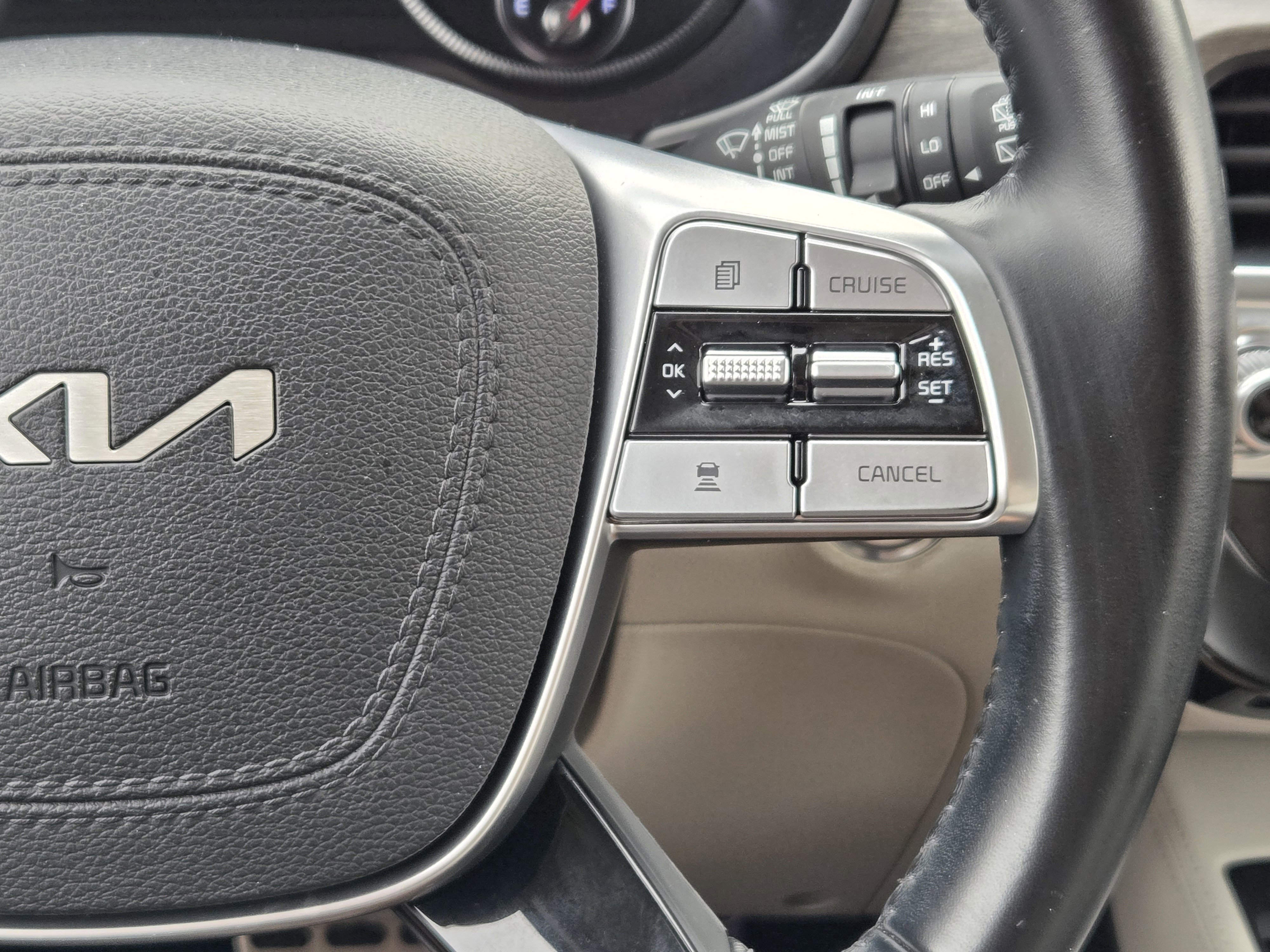 Used 2022 Kia Telluride SX w/ Towing Package image 36