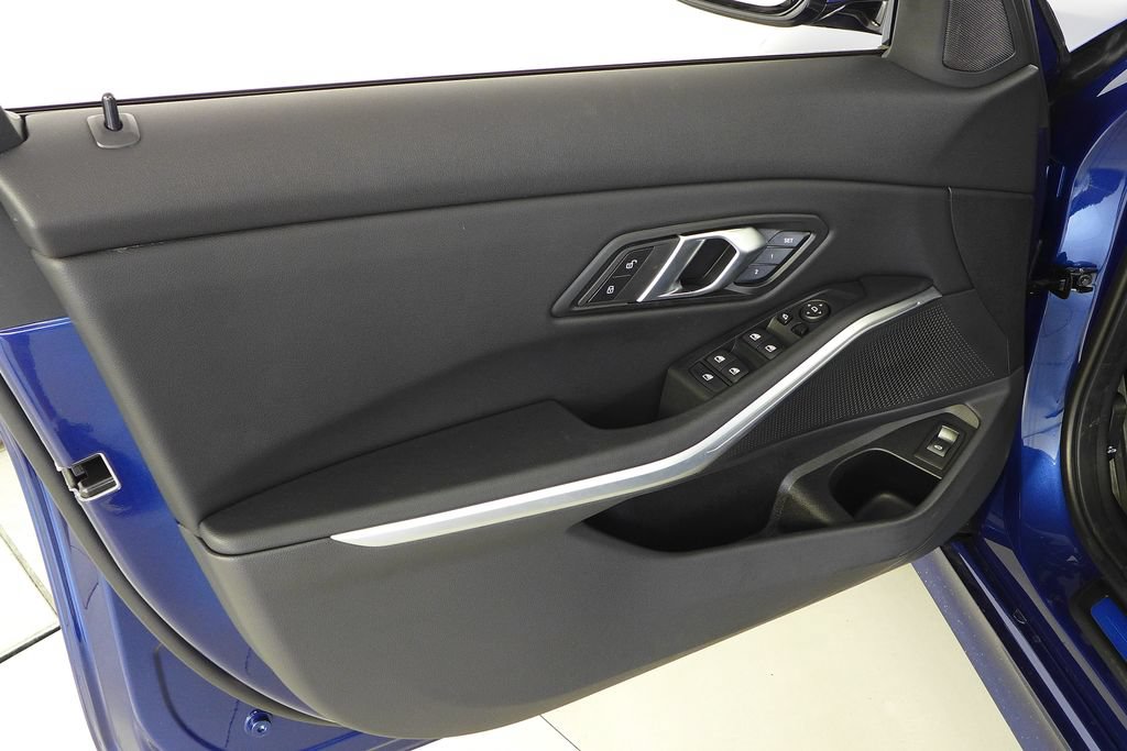 Certified 2024 BMW 330i Sedan w/ Premium Package RWD image 11