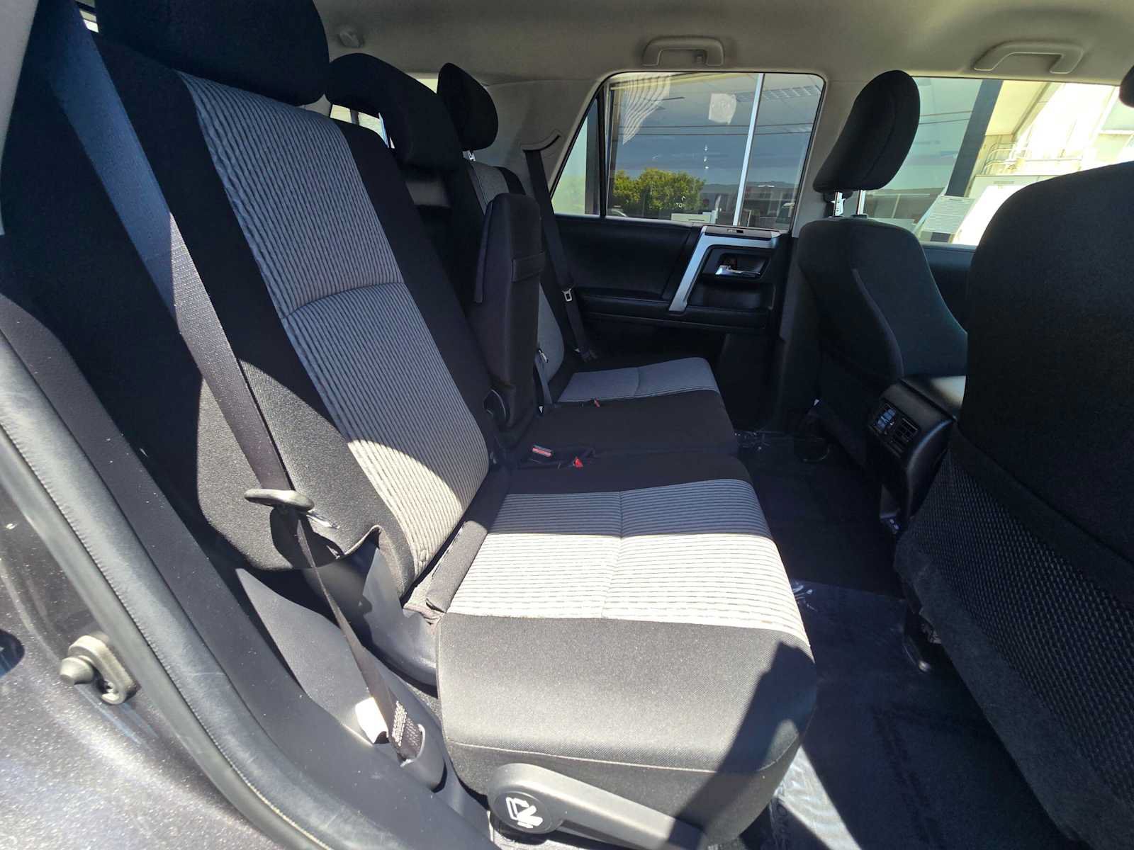 Used 2023 Toyota 4Runner SR5 AWD/4WD image 12