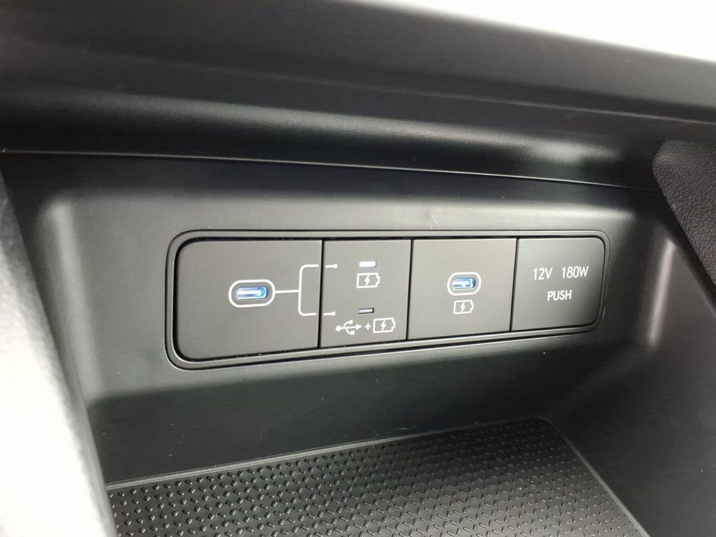 New 2026 Hyundai Tucson SE image 23