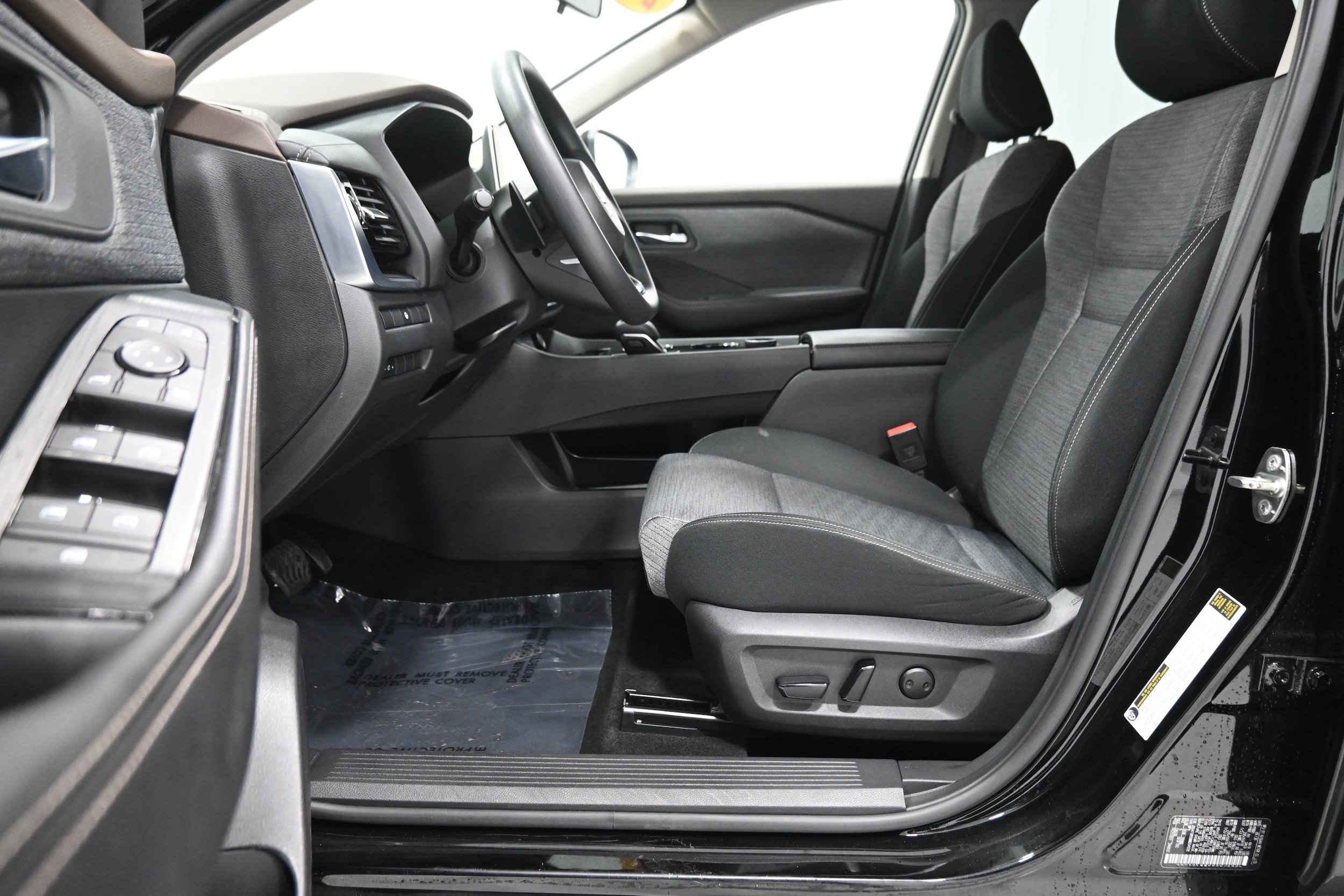 Used 2021 Nissan Rogue SV AWD/4WD image 5