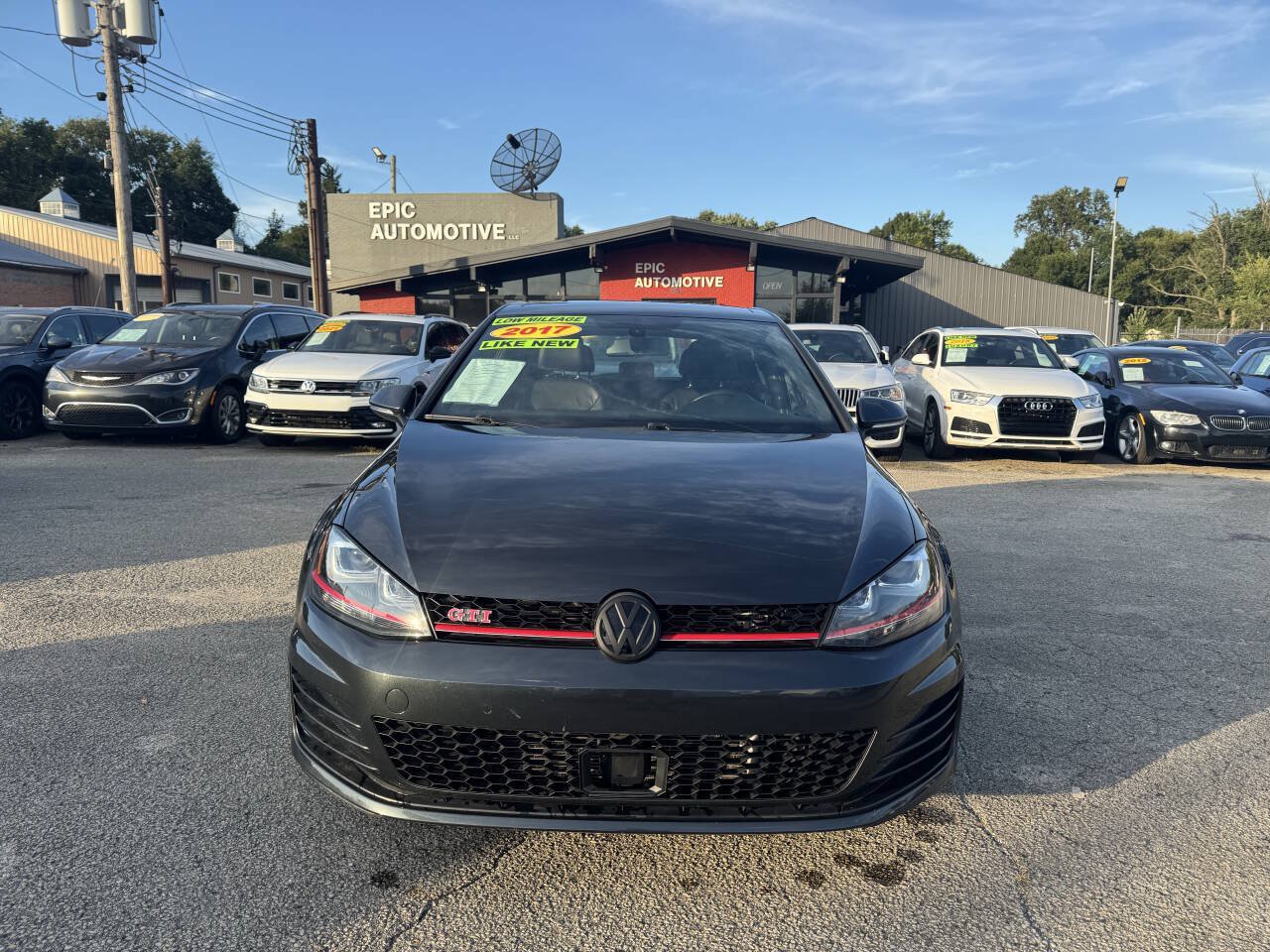Used 2017 Volkswagen GTI Autobahn FWD image 3