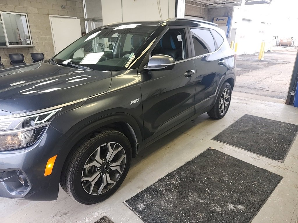 Used 2021 Kia Seltos EX