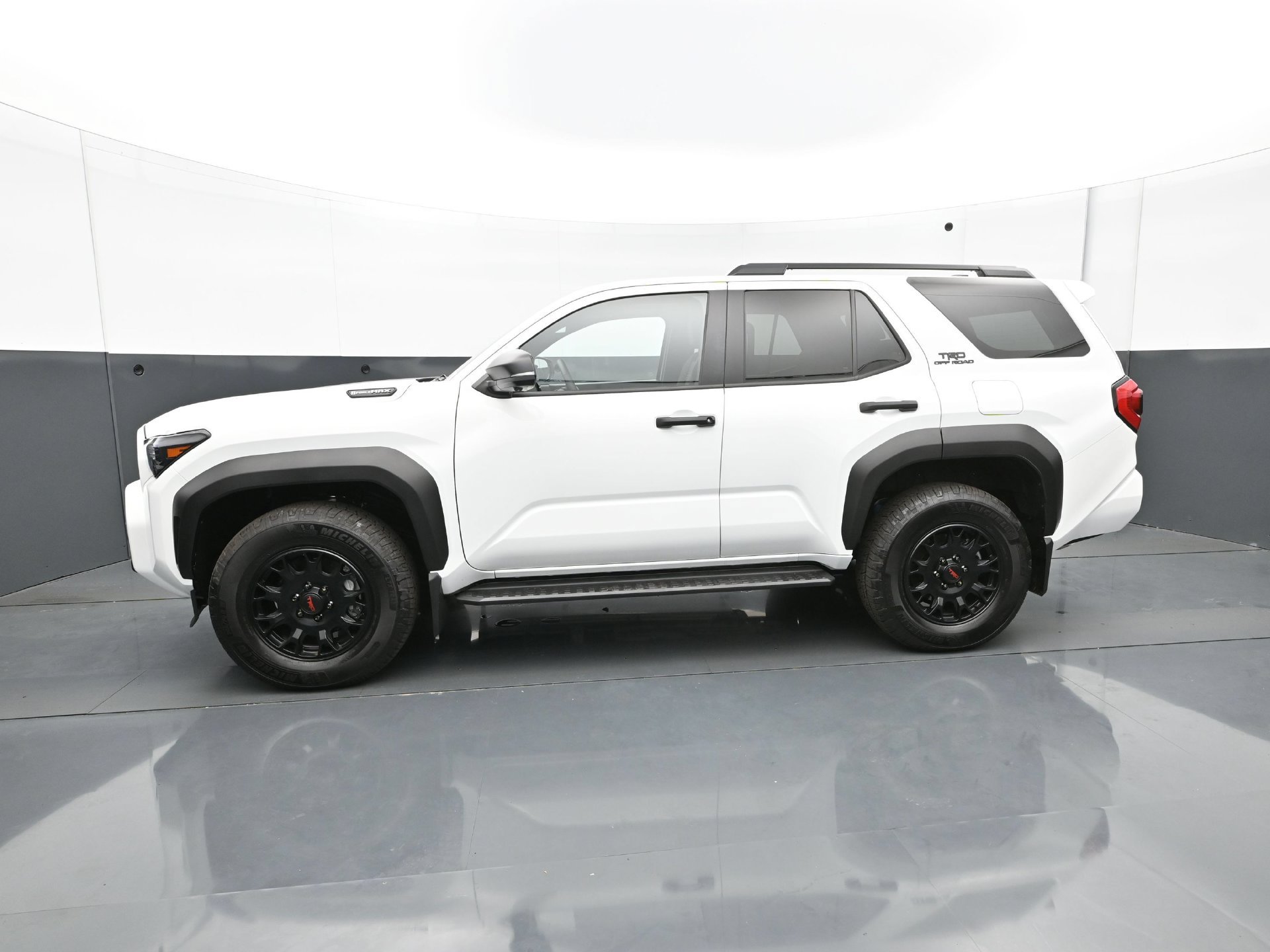 Used 2026 Toyota 4Runner TRD Off-Road Premium AWD/4WD image 3