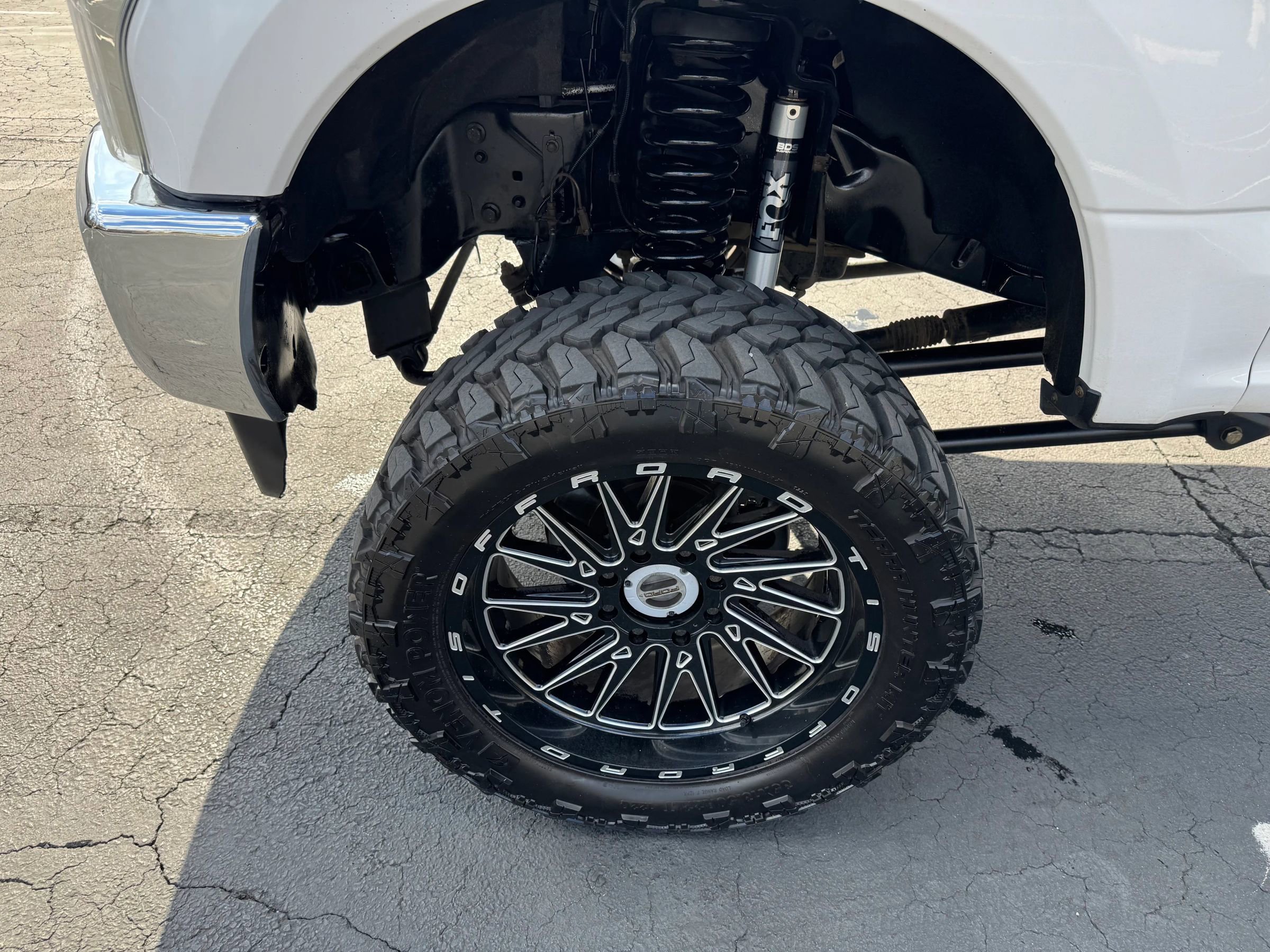 Used 2018 Ford F350 Lariat w/ Camper Package image 11