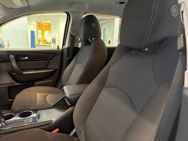 Used 2017 Chevrolet Traverse LT w/ Style and Technology Package AWD/4WD image 12