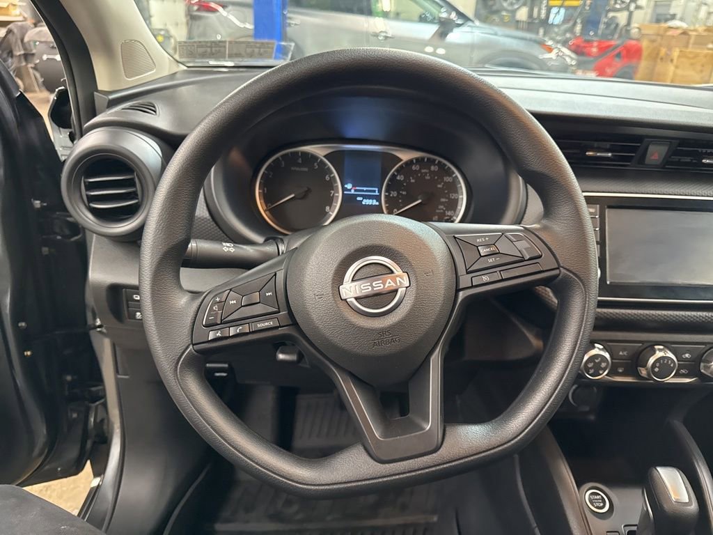 Certified 2025 Nissan Kicks Play S image 43