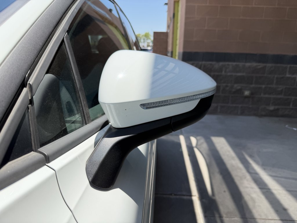 Used 2024 Volkswagen ID.4 2WD image 12