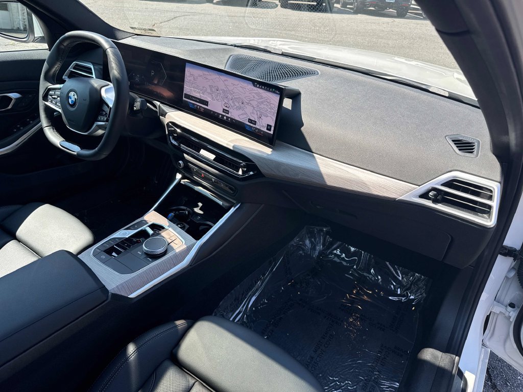 Used 2025 BMW 330i Sedan RWD image 27
