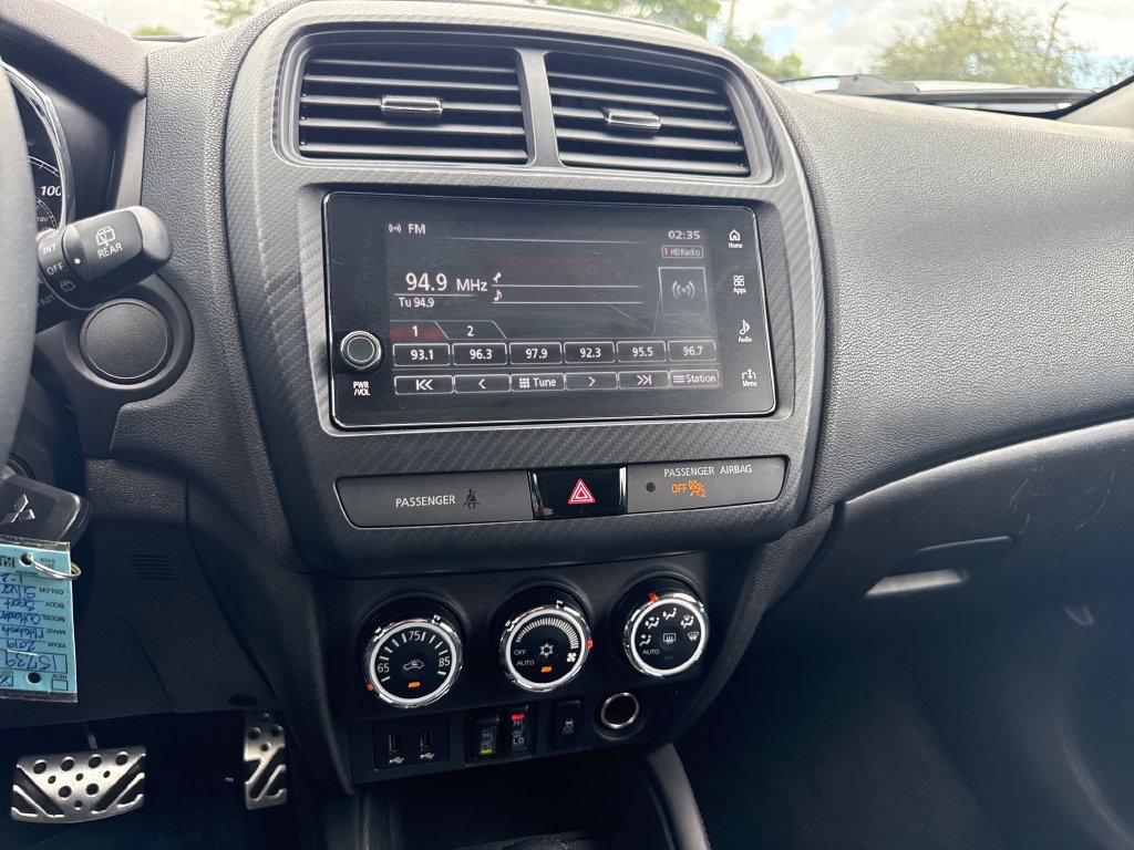 Used 2019 Mitsubishi Outlander Sport LE FWD image 17