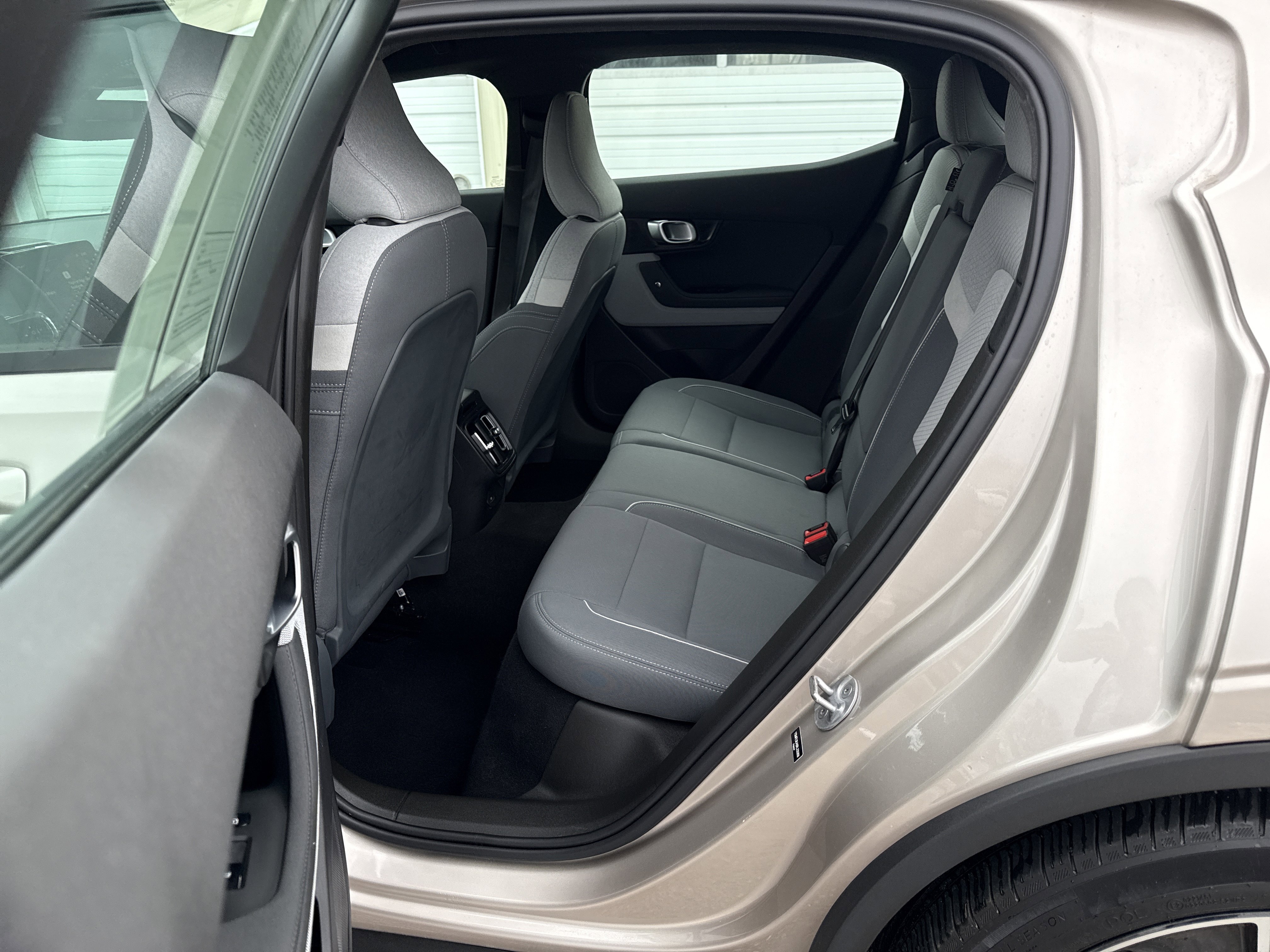 Used 2024 Polestar Polestar 2 w/ Pilot Pack image 14