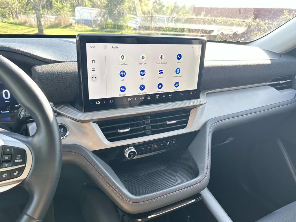 Used 2025 Ford Explorer Active image 24