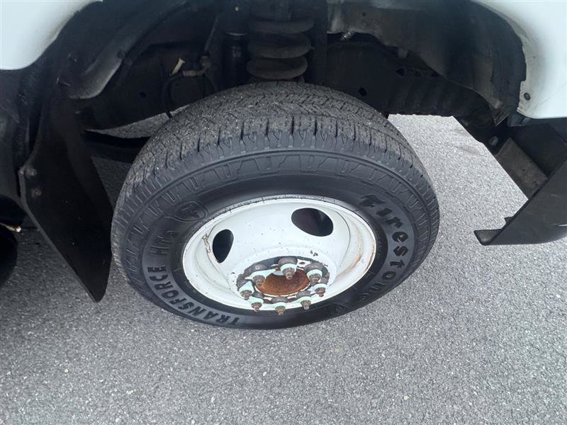 Used 2014 Ford E-450 and Econoline 450 Super Duty w/ Shuttle Bus Prep Package RWD image 26