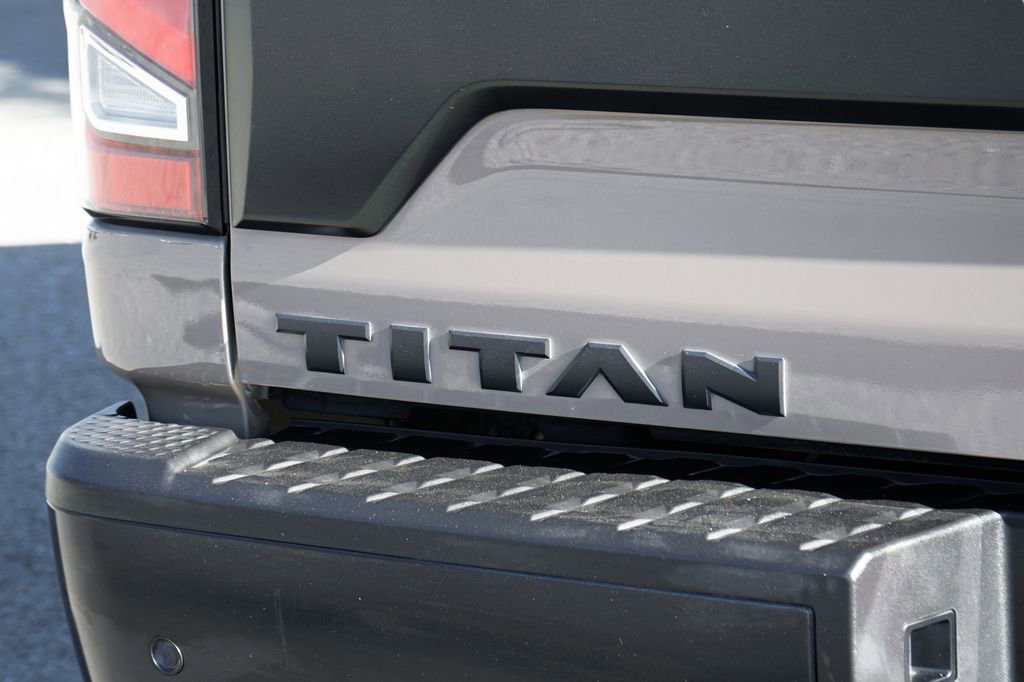 Used 2021 Nissan Titan PRO-4X w/ Pro-4x Utility Package AWD/4WD image 49