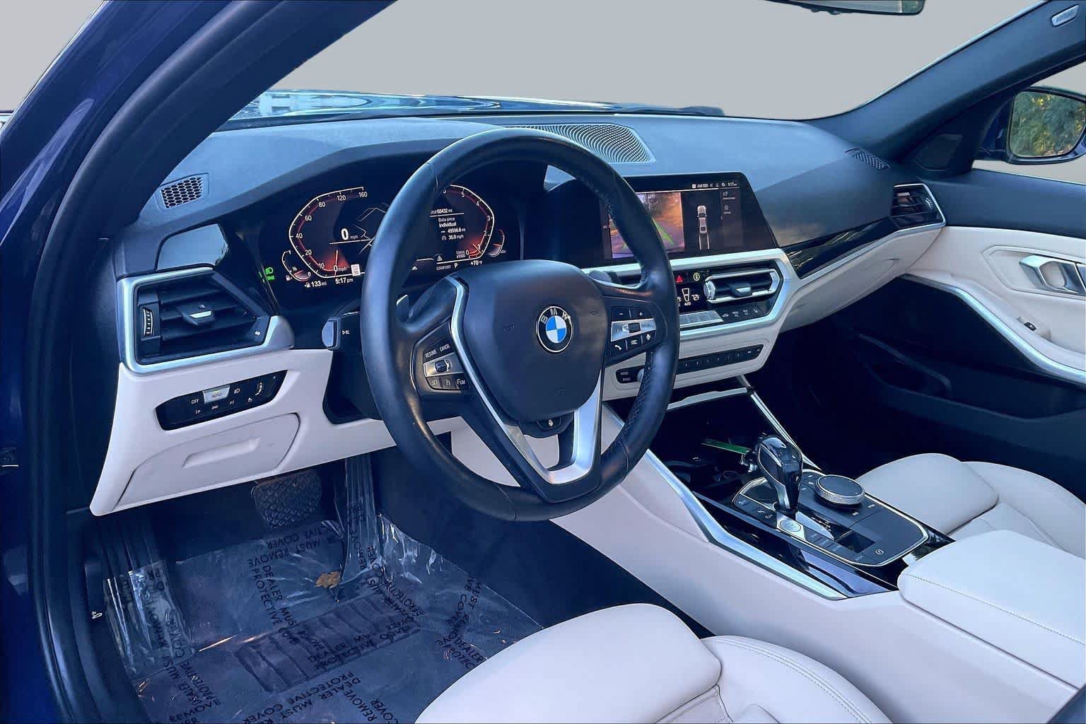 Used 2019 BMW 330i xDrive Sedan w/ Convenience Package AWD/4WD image 17