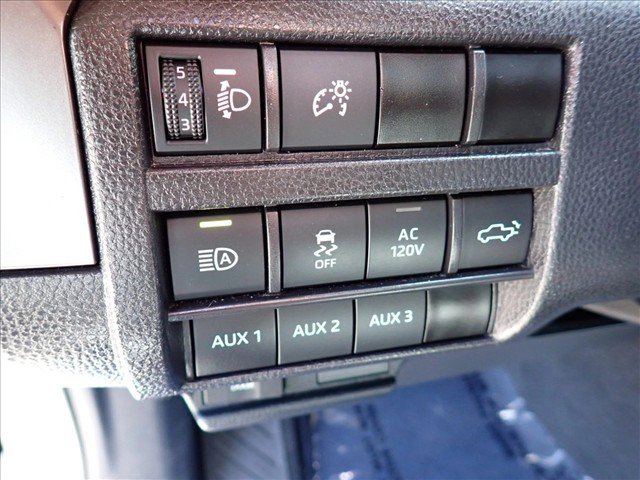 Certified 2025 Toyota Tacoma TRD Sport w/ TRD Sport Premium Package AWD/4WD image 16