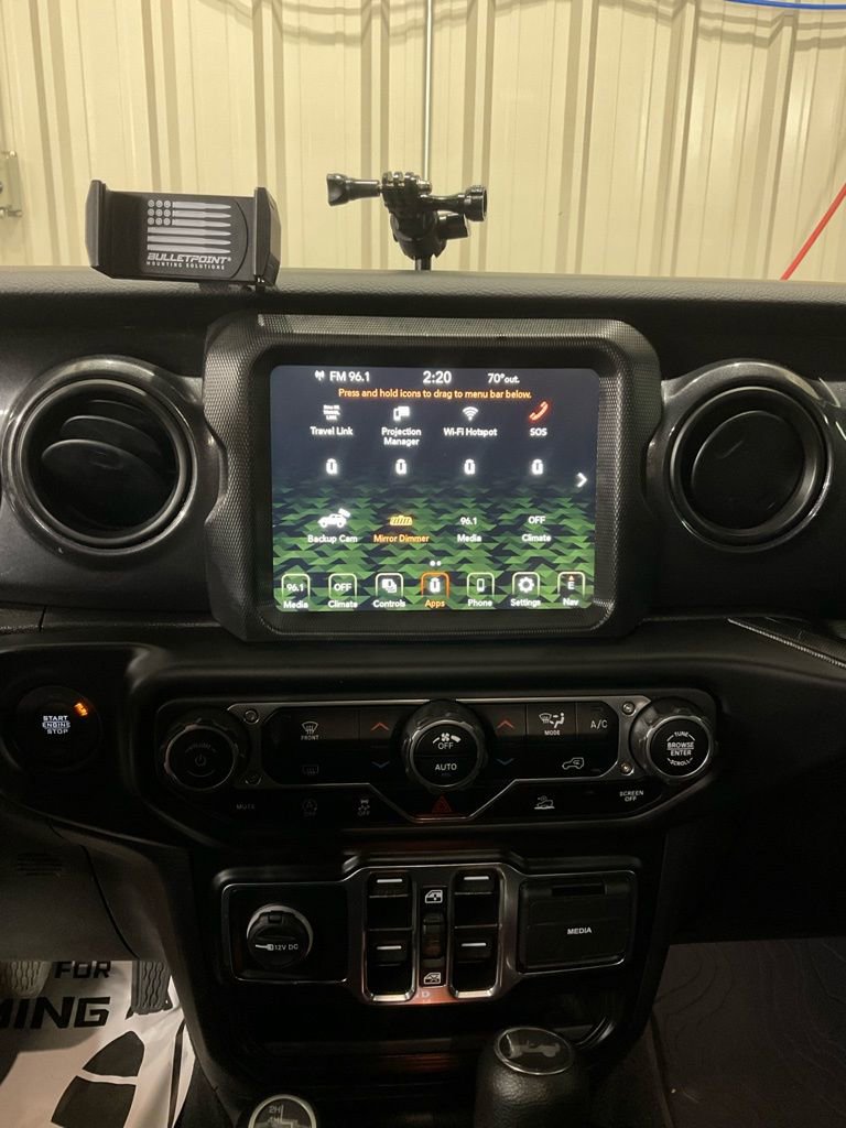 Used 2023 Jeep Wrangler Sport image 17