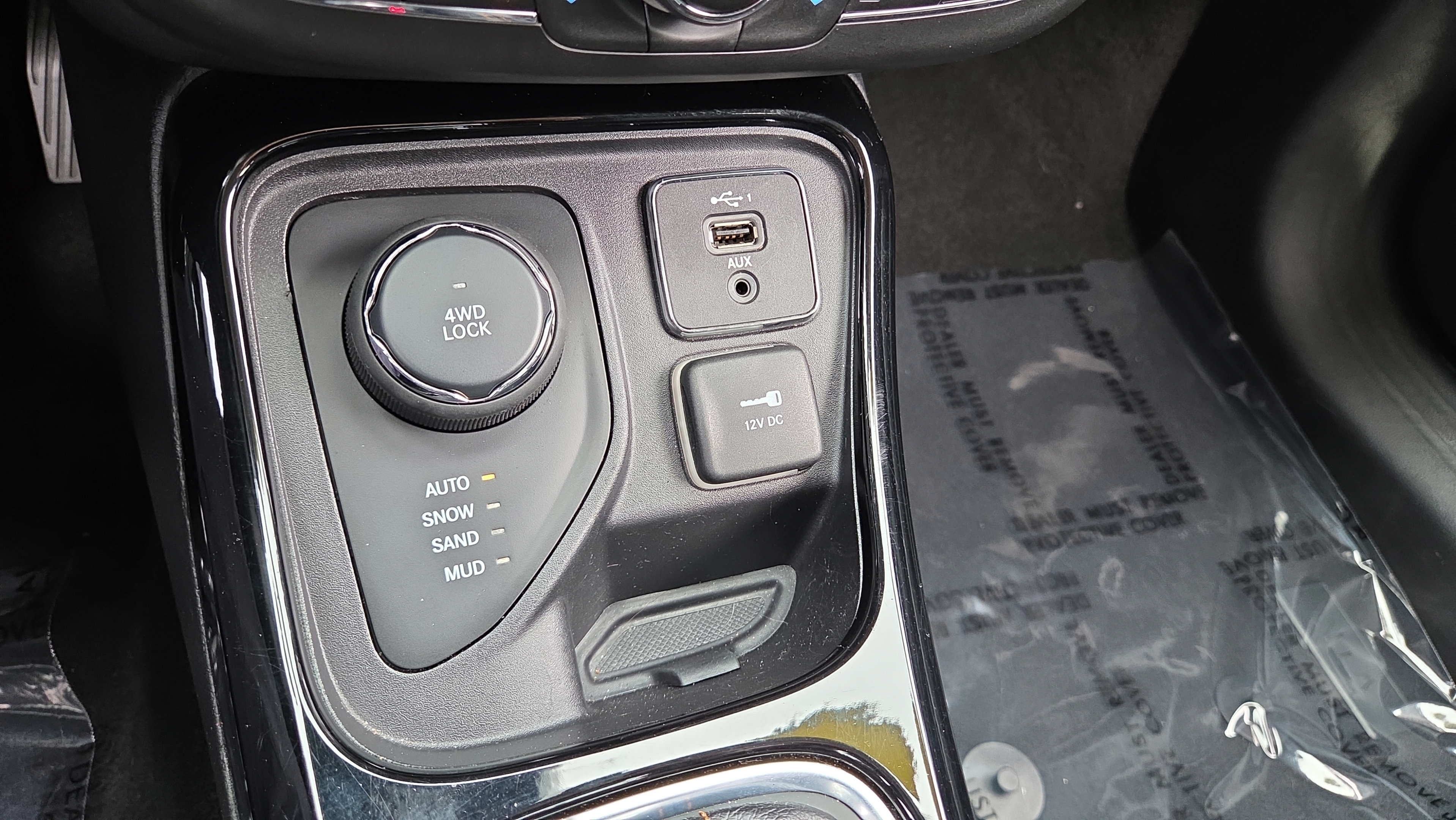 Used 2021 Jeep Compass Limited AWD/4WD image 29