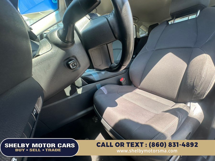 Used 2022 Toyota Venza LE AWD/4WD image 10