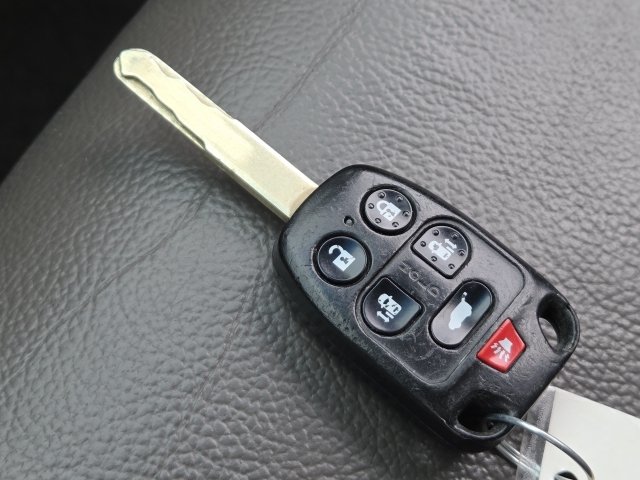 Used 2011 Honda Odyssey Touring image 22