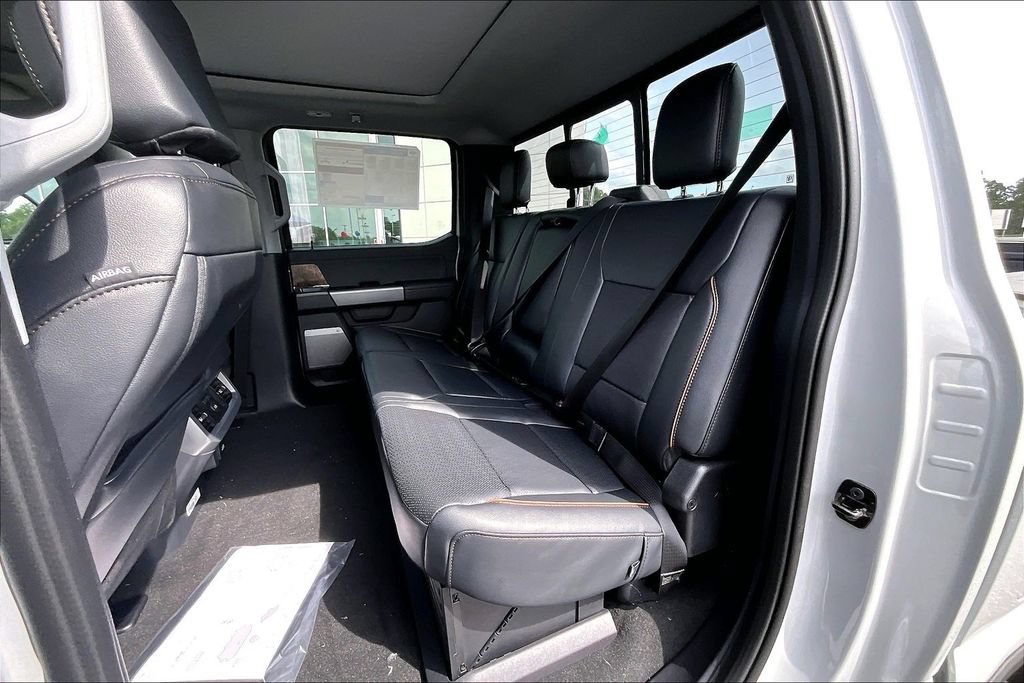 New 2026 Ford F250 Lariat w/ Black Appearance Package AWD/4WD image 10