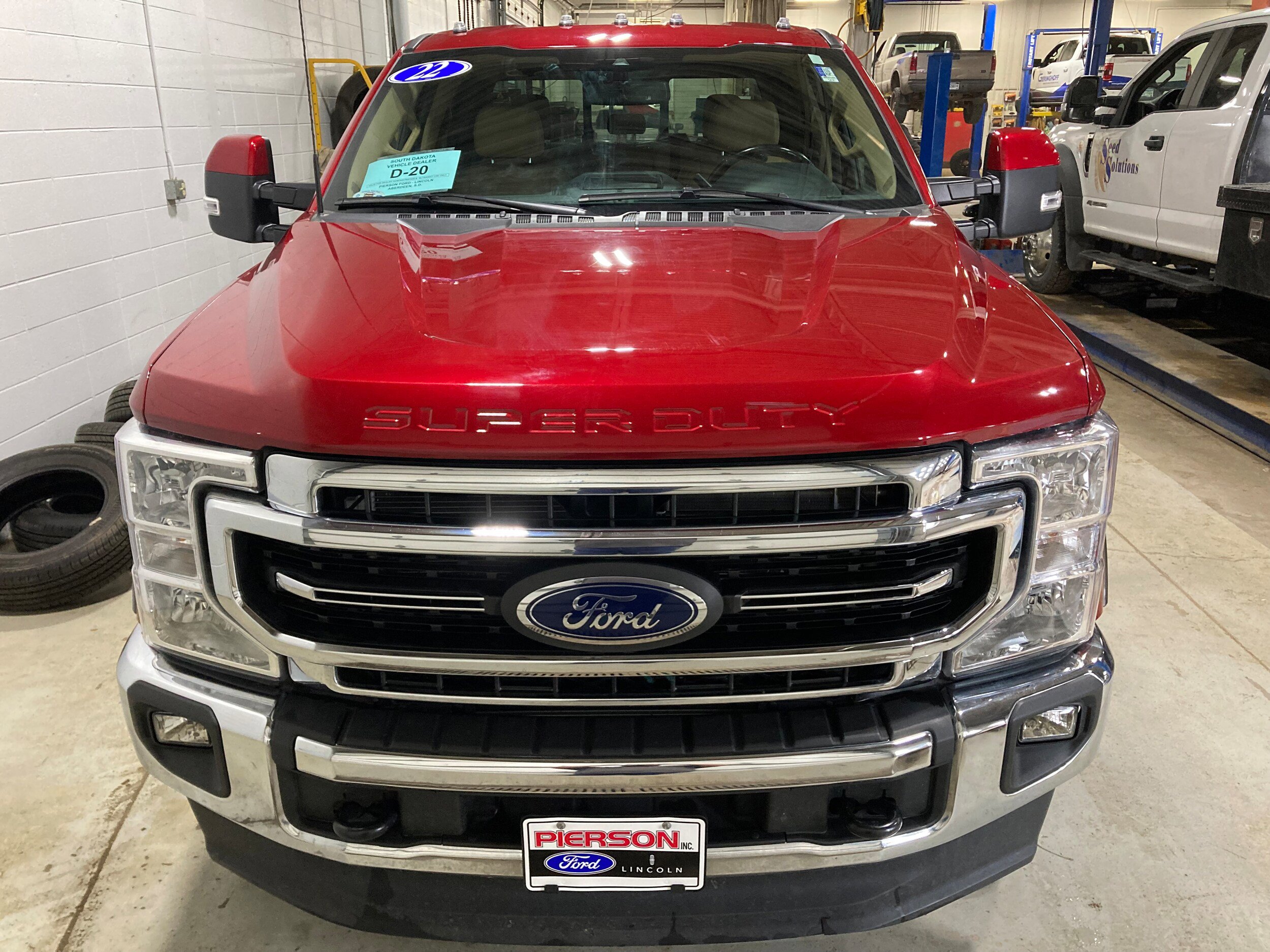 Used 2022 Ford F250 Lariat w/ Lariat Value Package AWD/4WD image 2