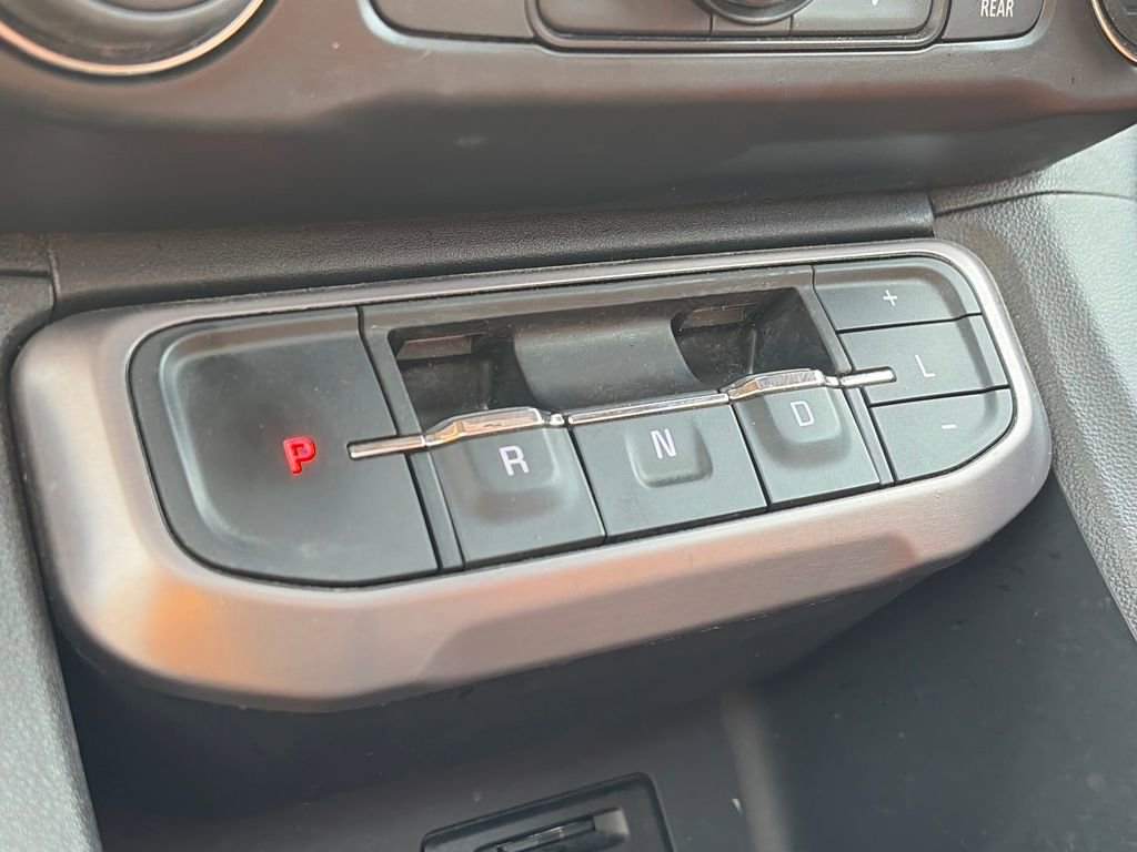 Used 2020 GMC Acadia AT4 w/ Driver Alert Package II AWD/4WD image 27