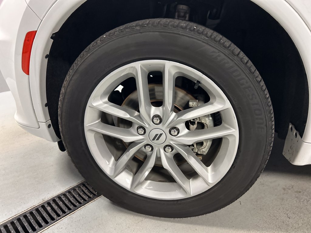 Used 2025 Dodge Durango GT w/ Trailer Tow Group IV AWD/4WD image 9