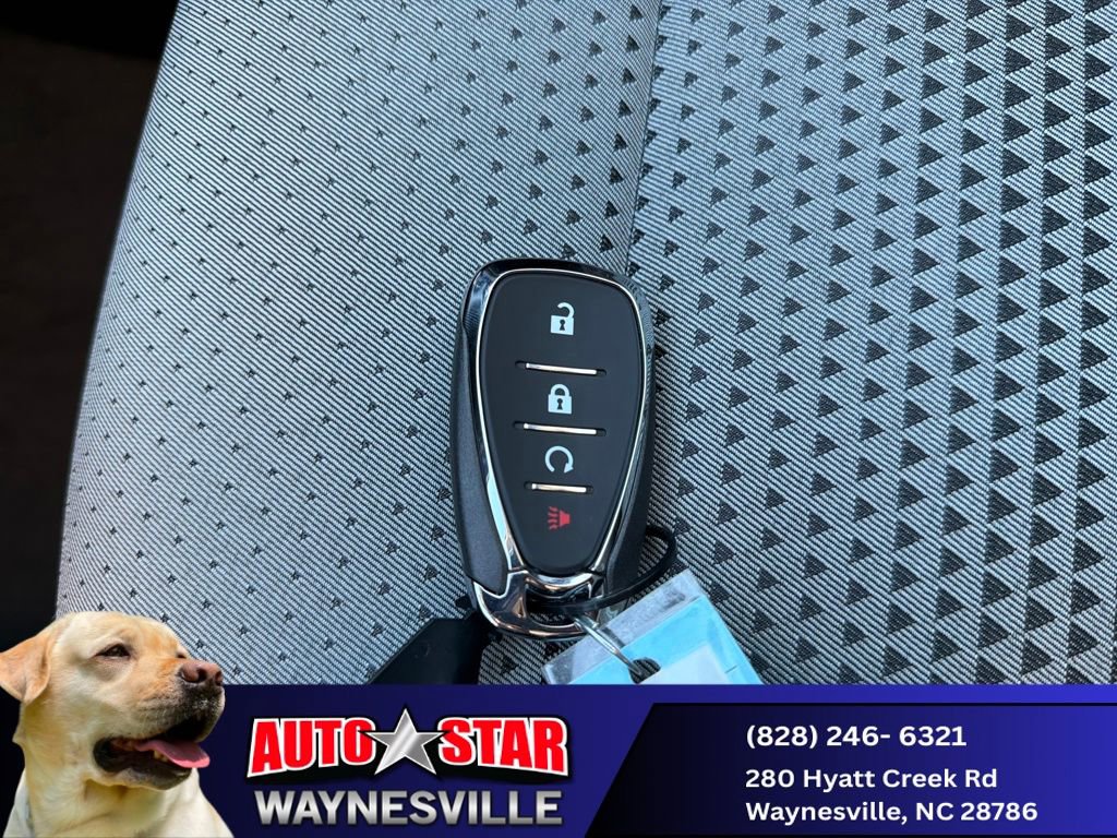 New 2025 Chevrolet Trax LT w/ LT Convenience Package FWD image 24