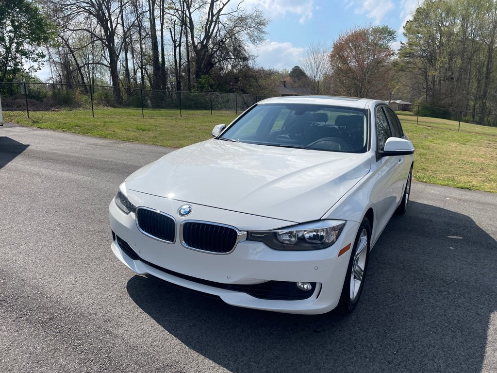 Used 2015 BMW 328i Sedan RWD image 1